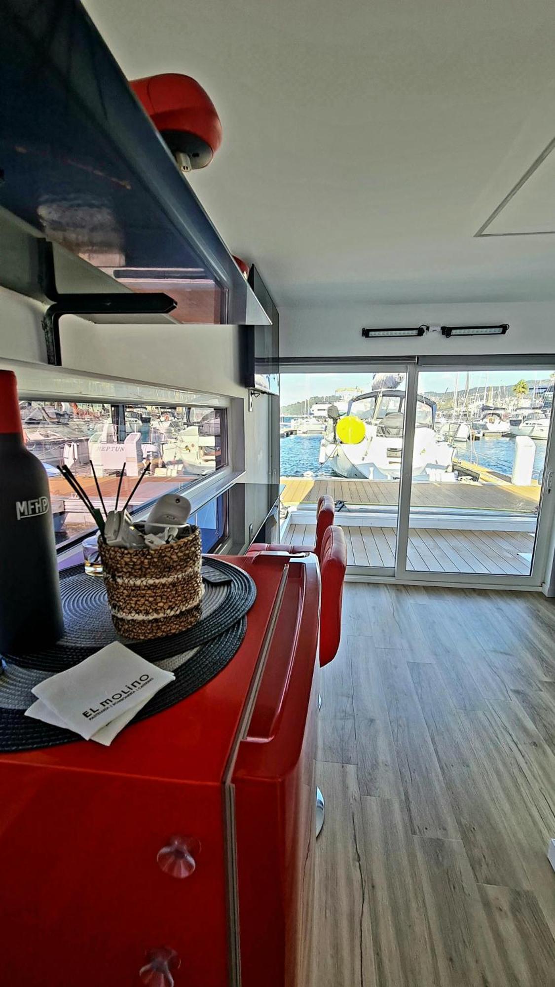 Barco-Apartamento En El Nautico De Vigo Exterior foto